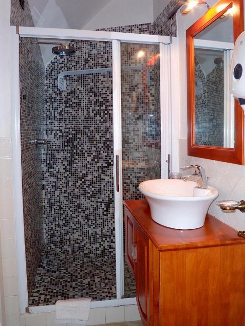 Michela Rooms image 4